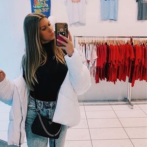 Meet your Posher, Grace